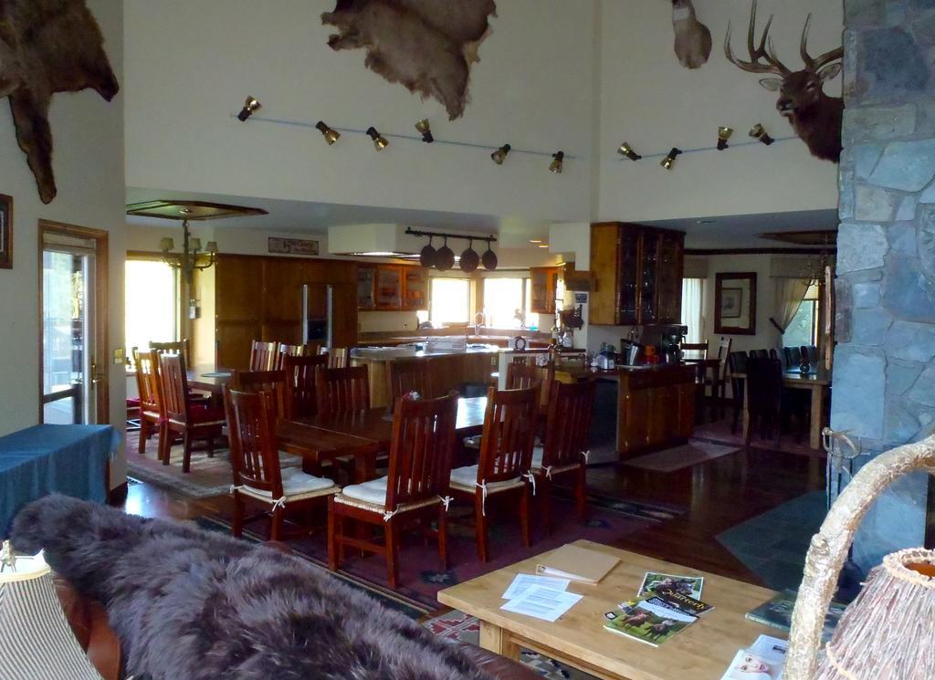Bar W Guest Ranch Villa Whitefish Exterior foto